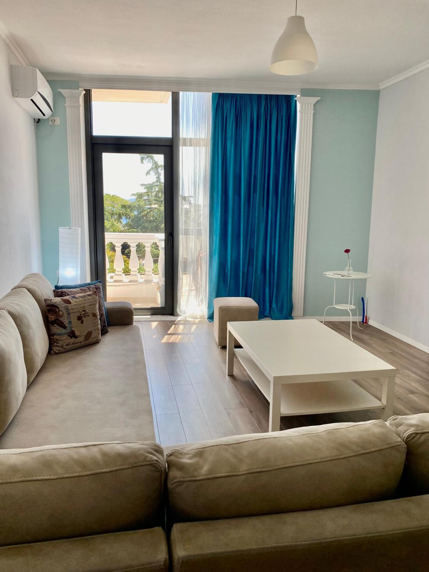 Amarilis Luxury Sarande